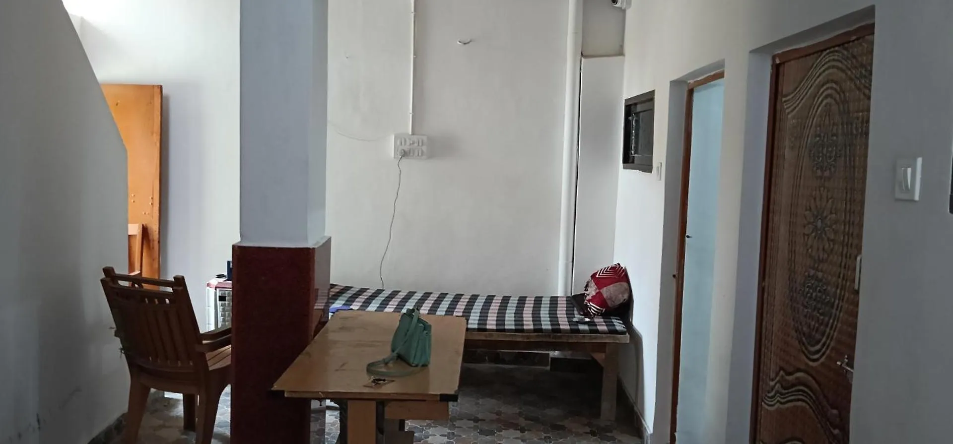The Rainbow Residency Guest House Varanasi