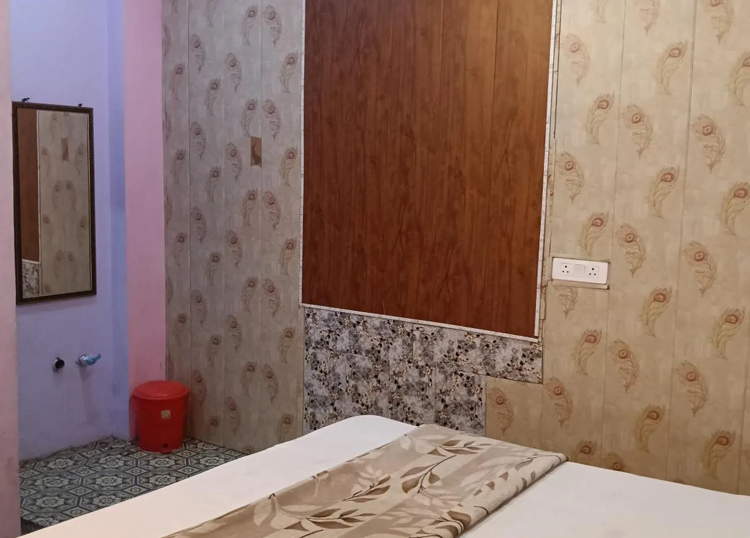 The Rainbow Residency Guest House فاراناسي 0*,  الهند